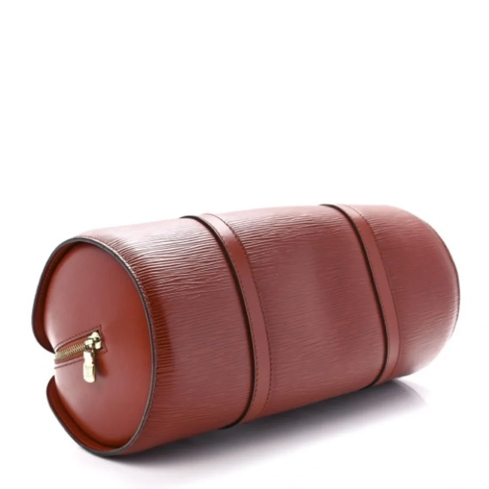 Authentic LOUIS VUITTON epi leather bag.